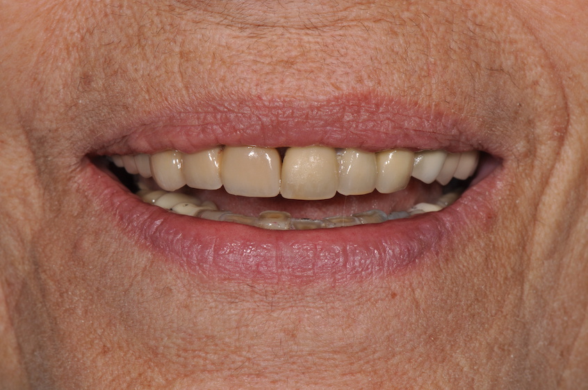 An old pencil drawing of Don Quixote and Sancho Panza sitting on their horses, by Wilhelm Marstrand.